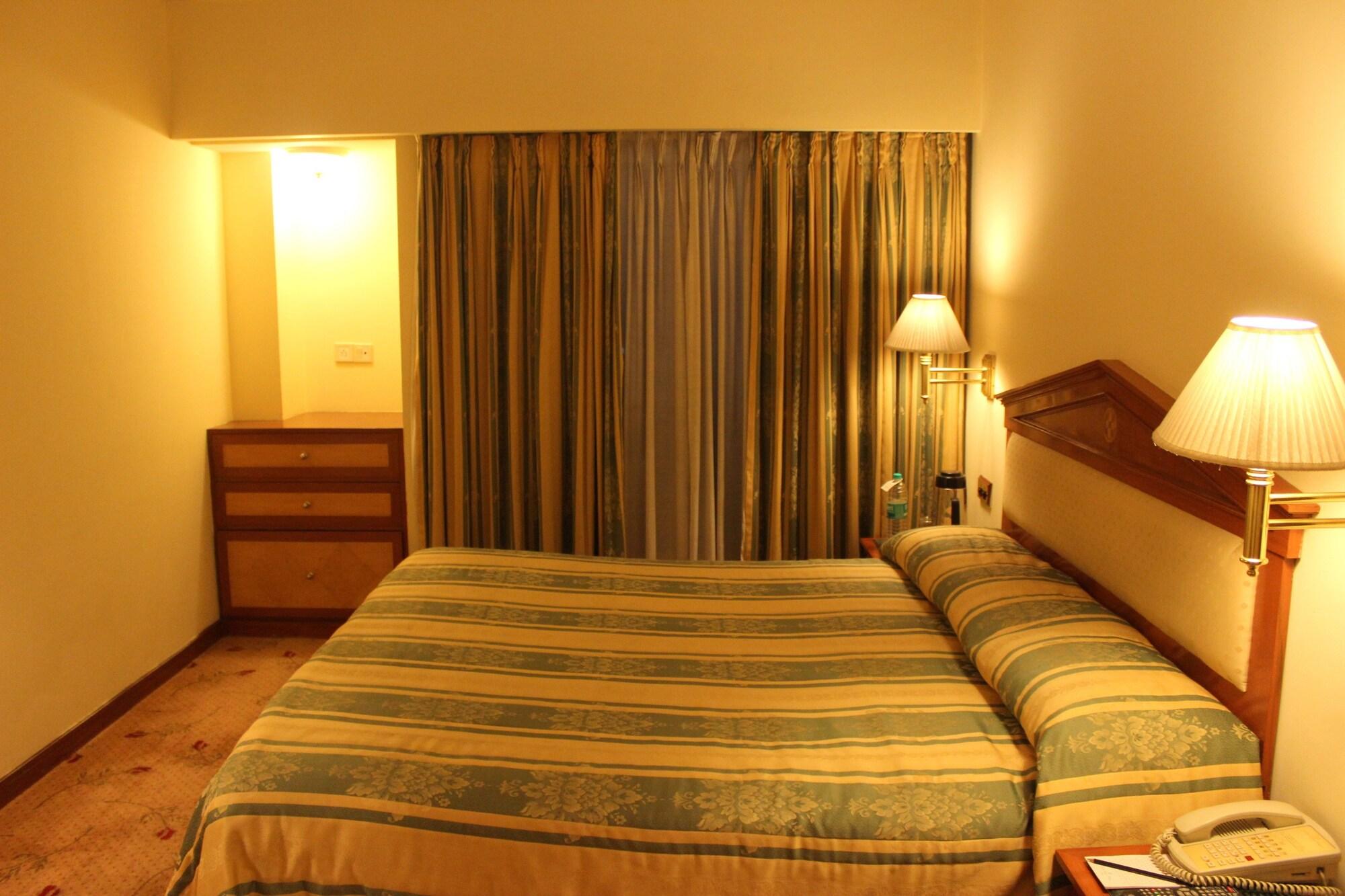 Sagar Plaza Centre Hotel