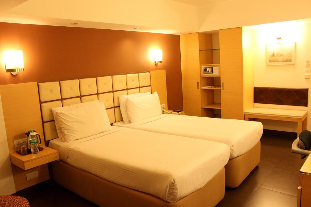 Hotel Sagar Plaza Centre