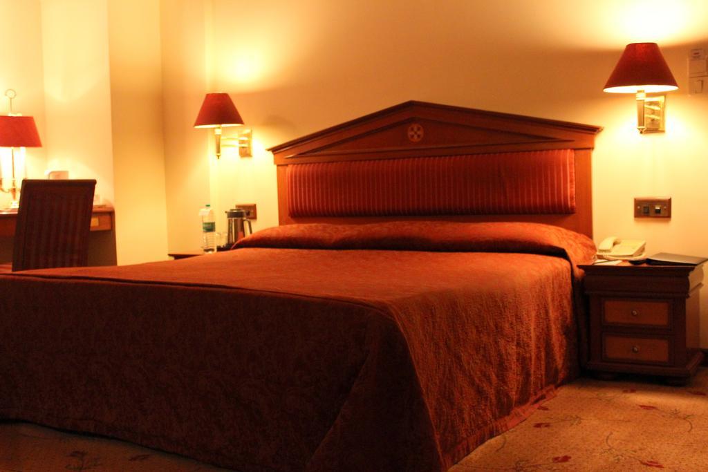 Sagar Plaza Centre Hotel 4*