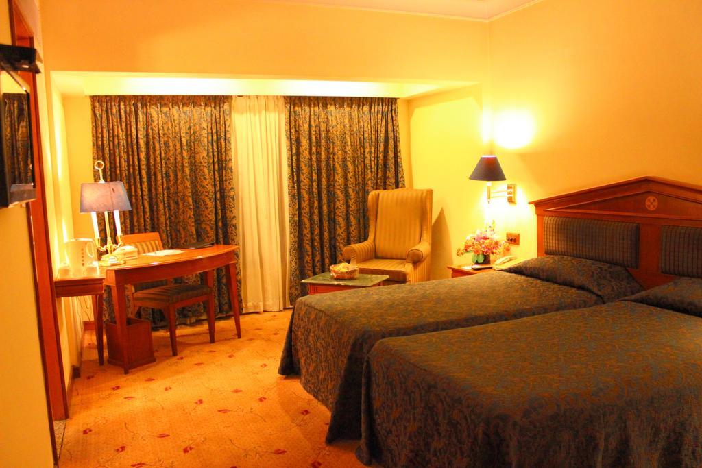 Hotel Sagar Plaza Centre Pune